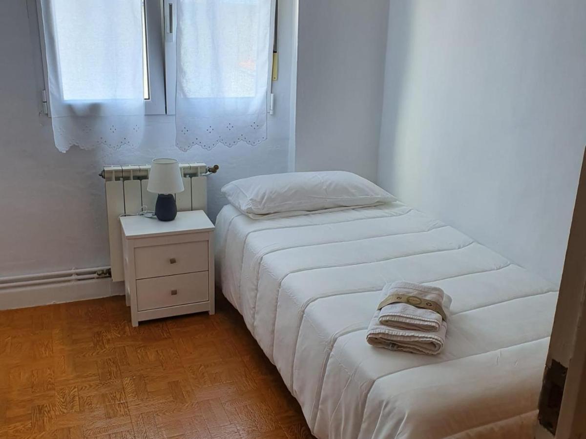 Bonito Apartamento Cerca De Las Playas Santander Esterno foto